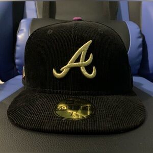 7 1/4 New Era Fitted Capsule Corduroy Atlanta Braves ‘96 Olympic Black Hatclub